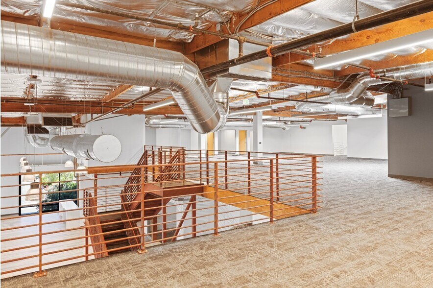 More Photos Of 2641 La Mirada Dr, Vista Manufacturing For Lease