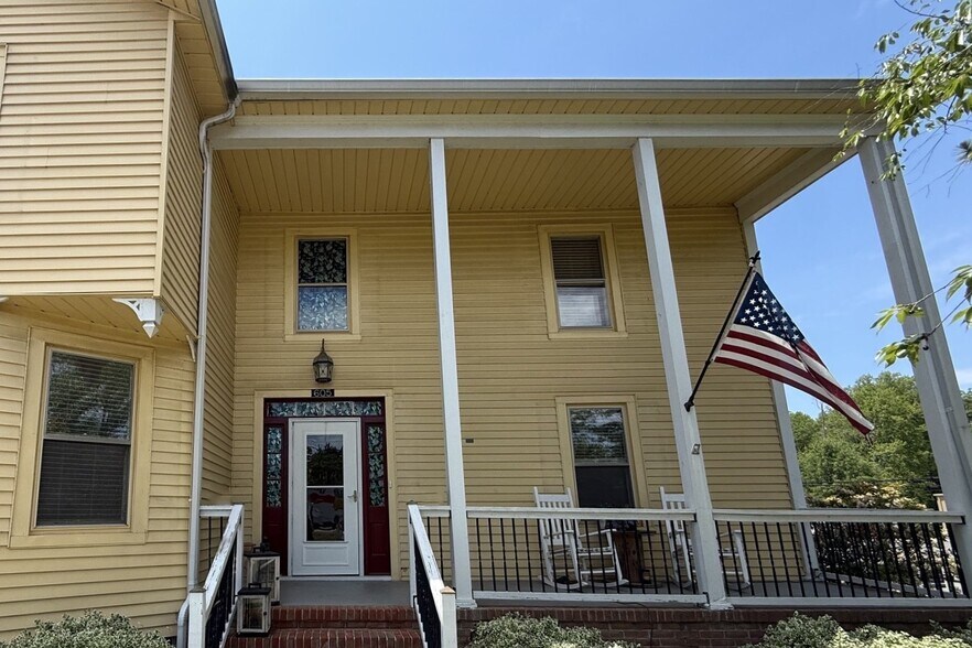 More Photos Of 605 Mineral Ave, Mineral Storefront Retail Office For Sale