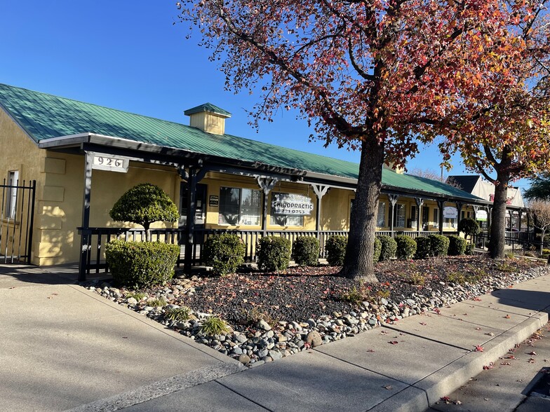 More Photos Of 926 E Cypress Ave, Redding Storefront Retail Office For Lease