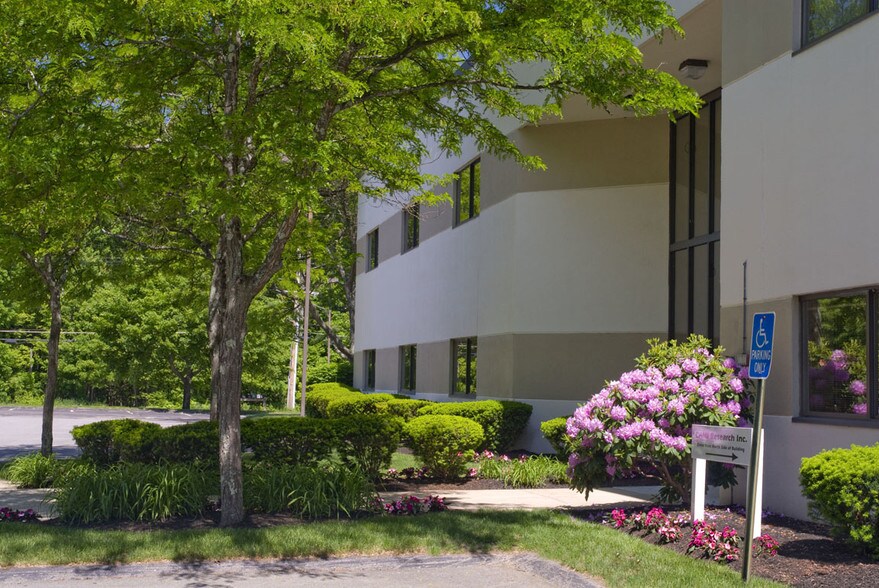 More Photos Of 42 Nagog Park, Acton Flex For Lease