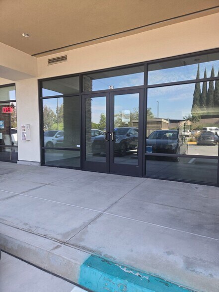 More Photos Of 8840 N Magnolia Ave, Santee Freestanding For Lease