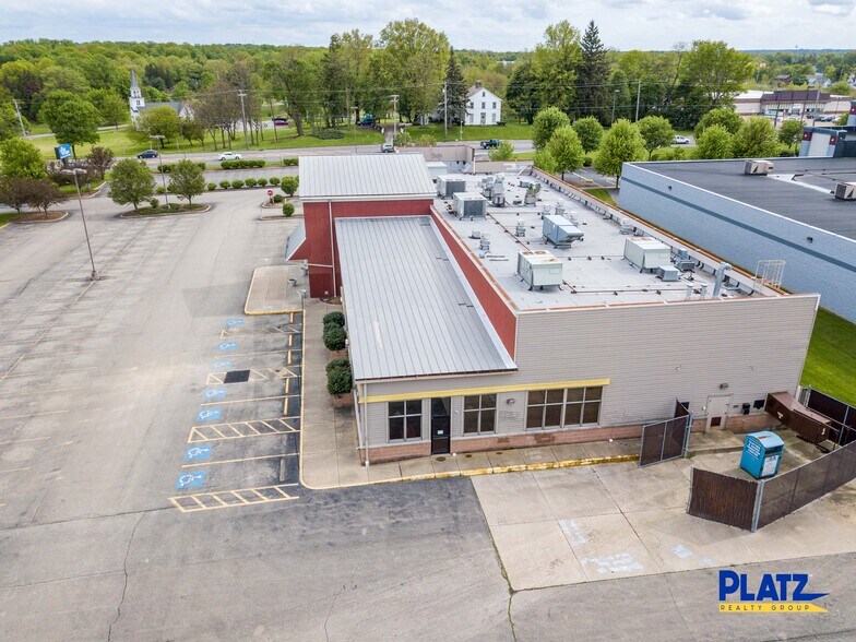 More Photos Of 320 Boardman Poland Rd, Youngstown General Retail For Sale