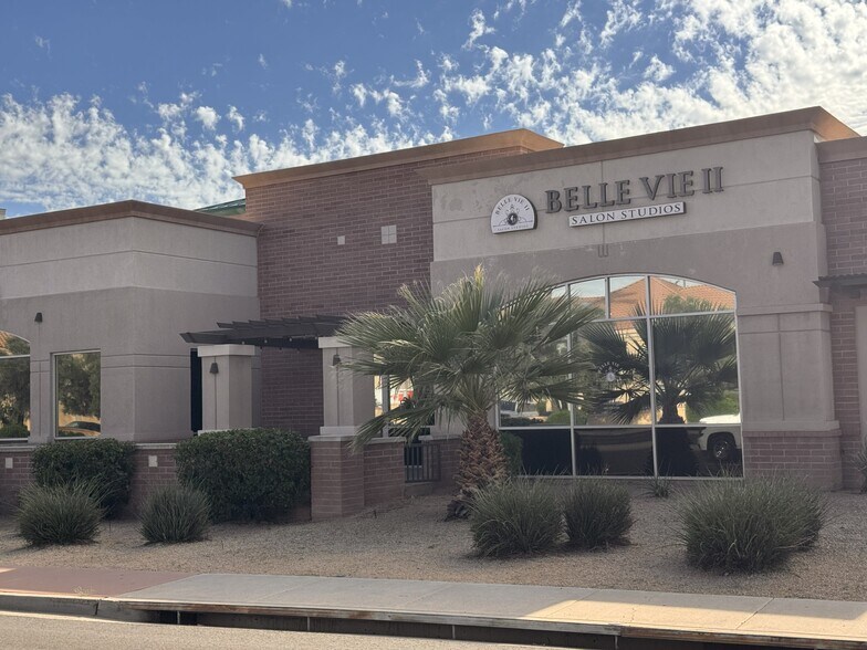More Photos Of 4260 N Drinkwater Blvd, Scottsdale Freestanding For Lease