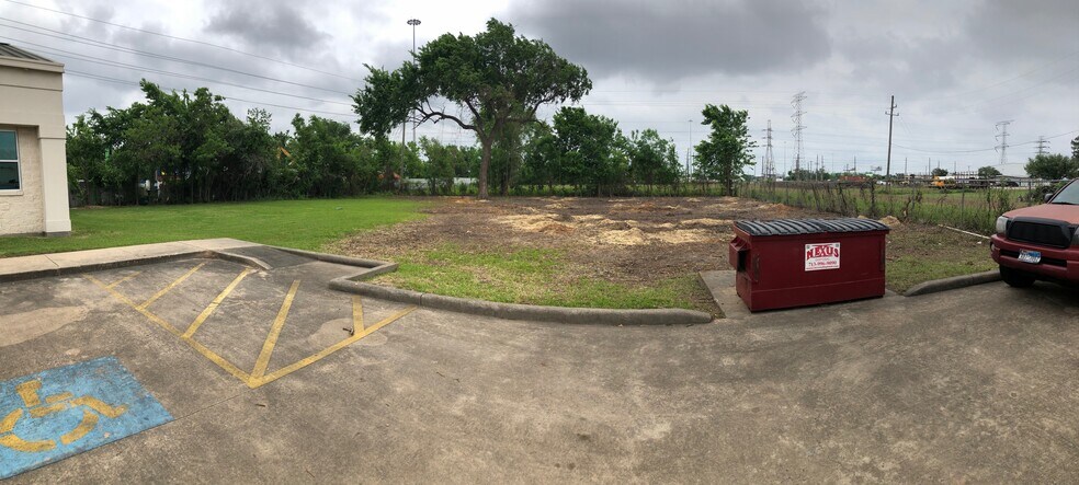 More Photos Of 11250 Charles Rd, Jersey Village Medical For Sale