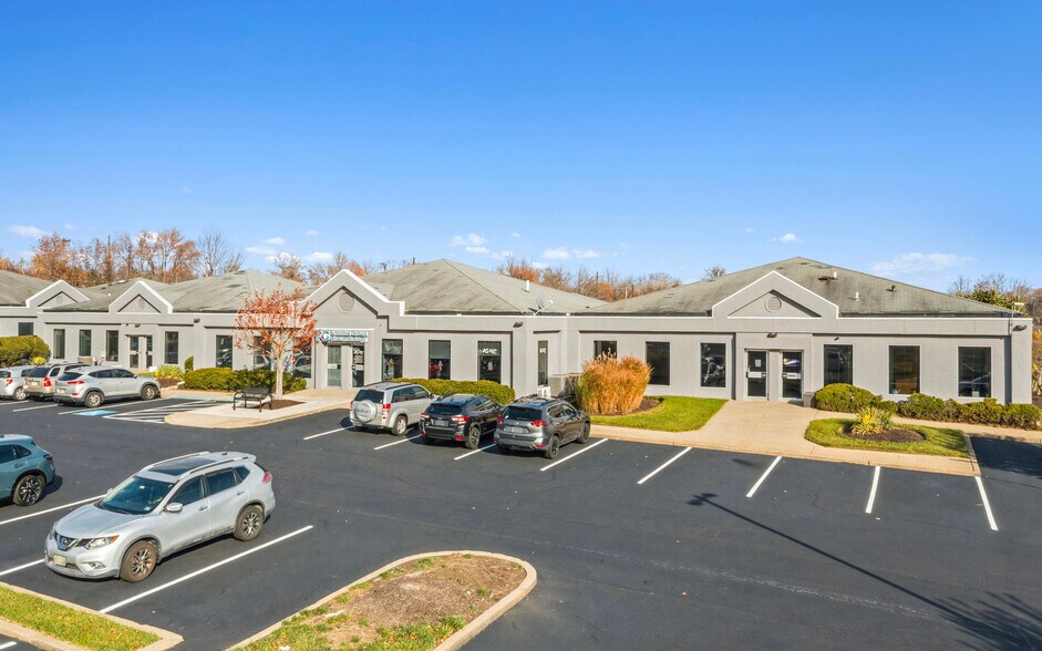 More Photos Of 970 Town Center Dr, Langhorne Unknown For Lease