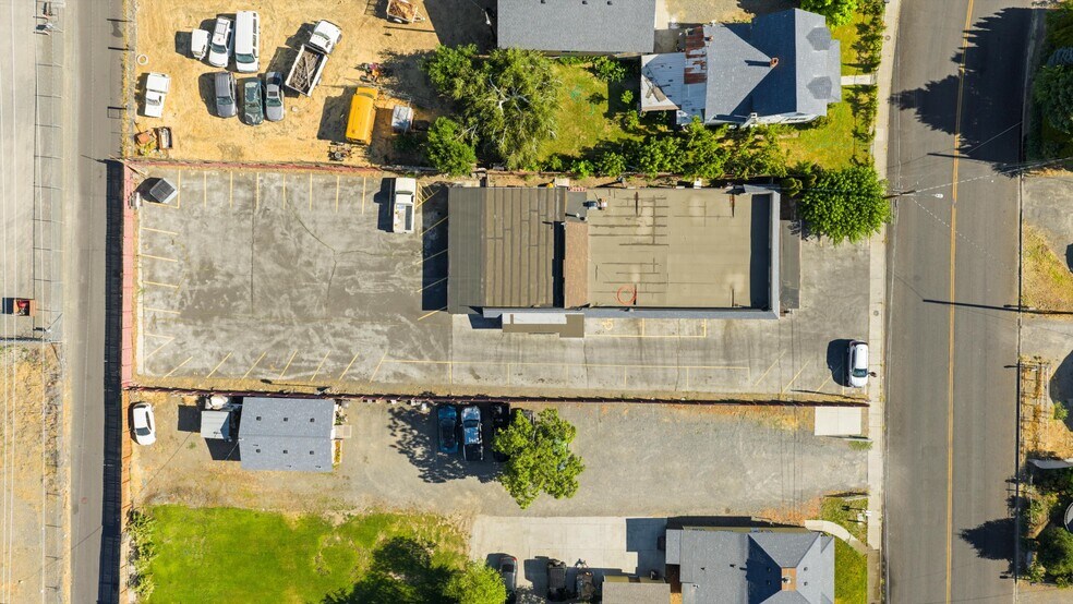 More Photos Of 1214 S 6th St, Yakima Bar For Sale