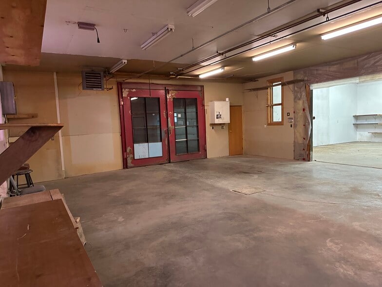 More Photos Of 2000 Steese Hwy, Fairbanks General Retail For Sale