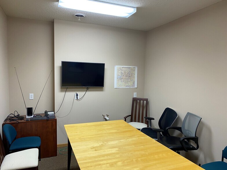 More Photos Of 3390 Annapolis Ln N, Plymouth Medical For Lease