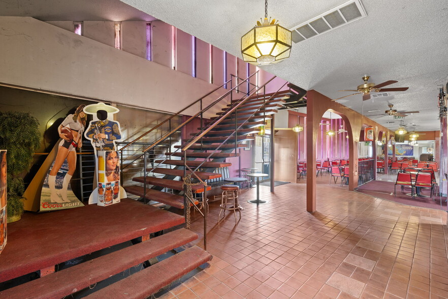 More Photos Of 276 Union Ave, Bakersfield Religious Facility For Sale