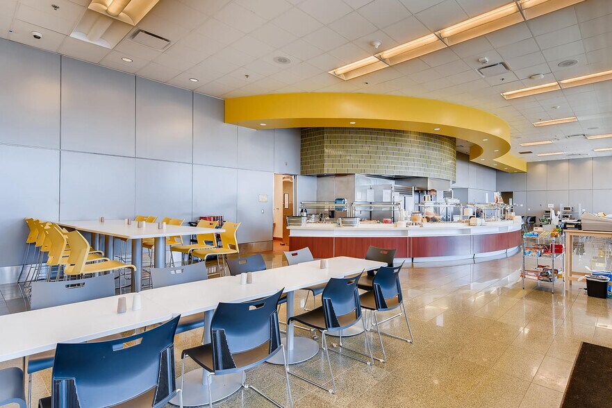 More Photos Of 4555 Airport Way, Denver Office For Sale