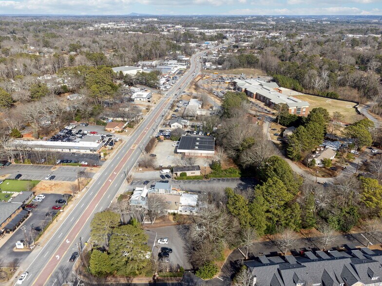 More Photos Of 1137 Alpharetta St, Roswell Office Residential For Lease