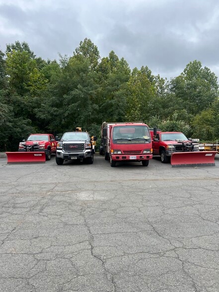 More Photos Of 9208 Venture Ct, Manassas Park Warehouse For Sale