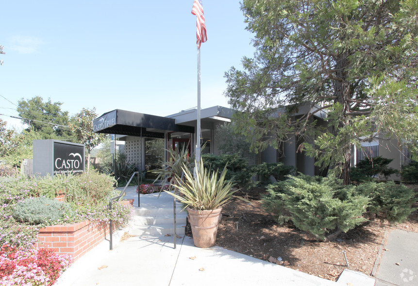 Primary Photo Of 636 College Ave, Greenbrae Office For Lease