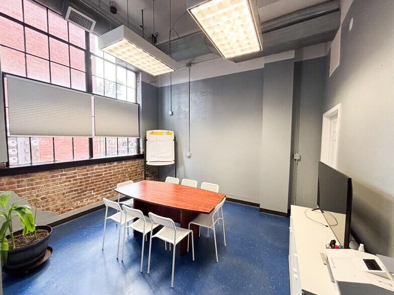 More Photos Of 431 S Jefferson Ave, Springfield Apartments For Lease