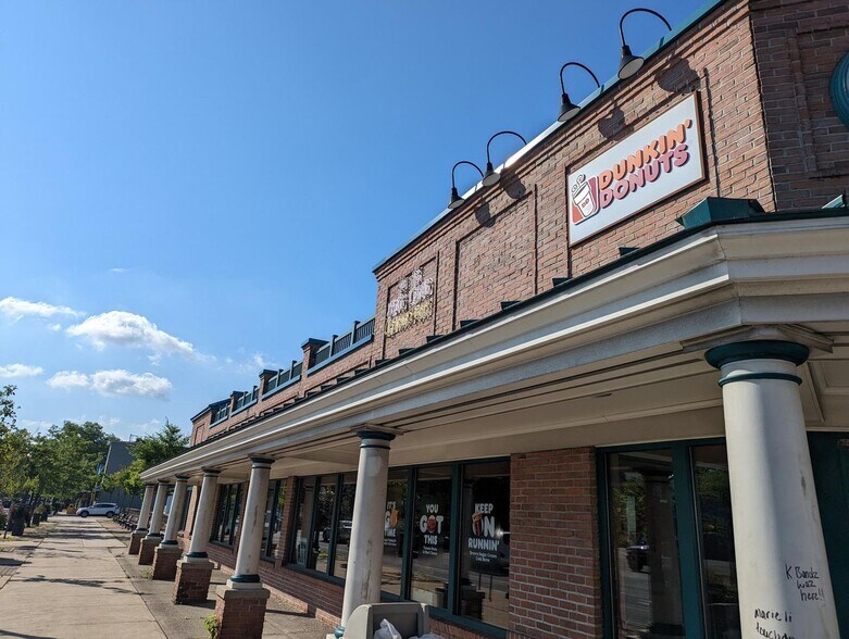 More Photos Of 1066 Madison Ave, Albany Freestanding For Lease