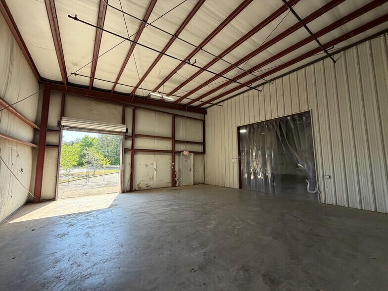 More Photos Of 1449 Field Park Cir, Marietta Warehouse For Lease