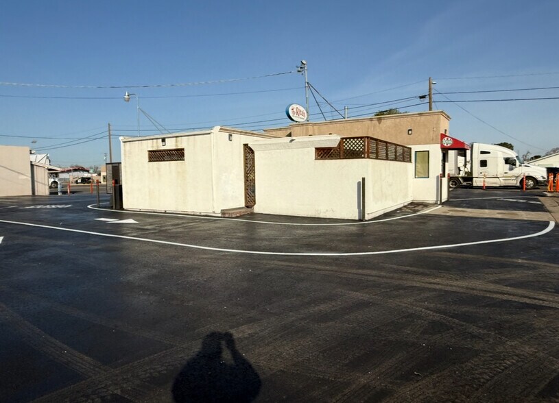 More Photos Of 107 W Pacheco Blvd, Los Banos Restaurant For Sale