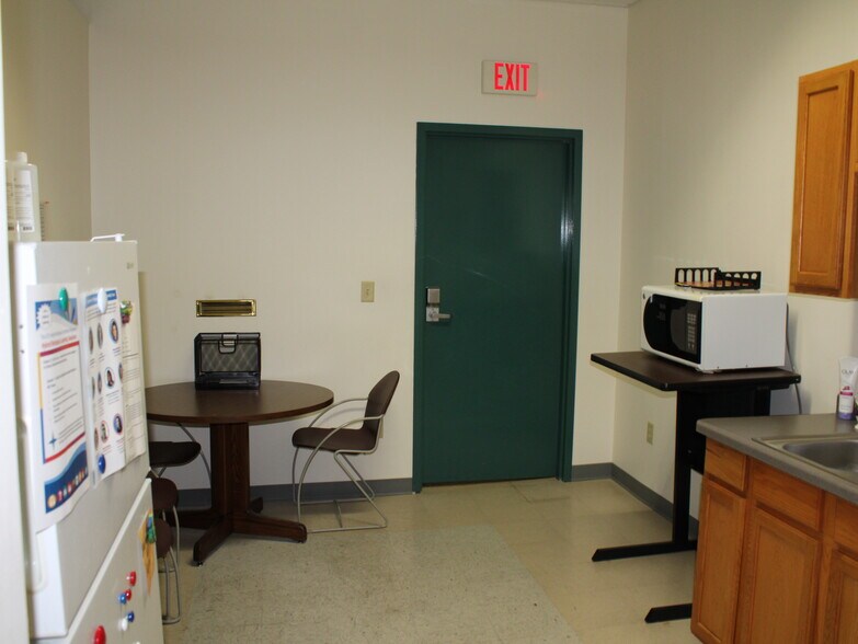 More Photos Of 74 S Main St, Fond Du Lac Loft Creative Space For Sale