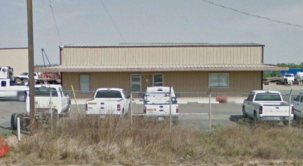 More Photos Of 2075 FM 186, Carrizo Springs Truck Terminal For Sale