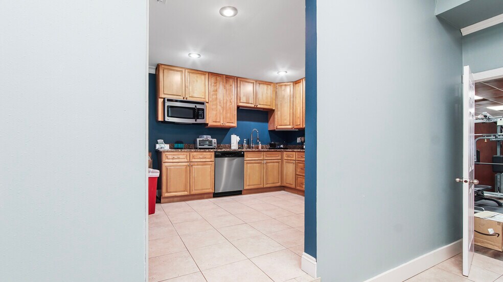 More Photos Of 308 Williams Ave, Port Saint Joe Storefront For Sale