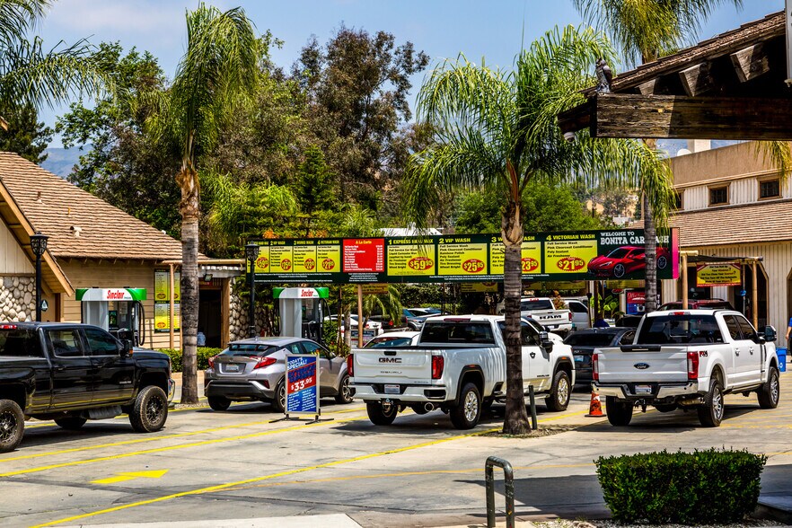 More Photos Of 555 W Bonita Ave, San Dimas Carwash For Sale