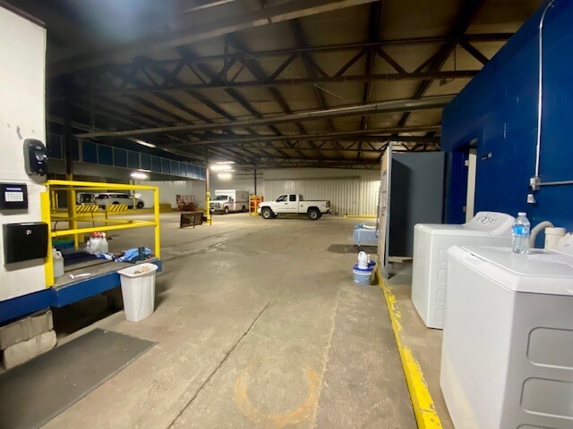 More Photos Of 703 W 13th St, Muncie Warehouse For Sale