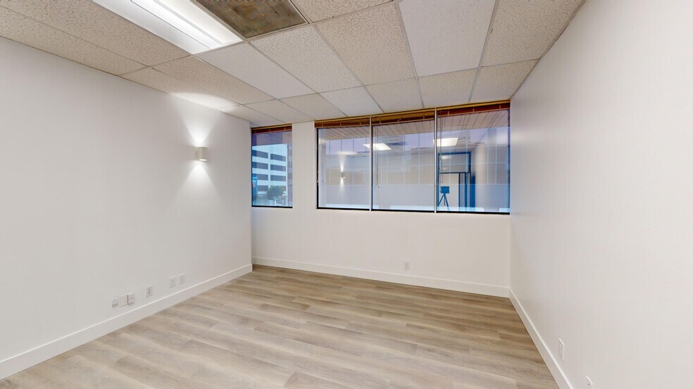 More Photos Of 12381 Wilshire Blvd, Los Angeles Medical For Lease