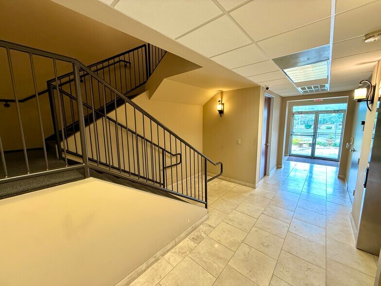 More Photos Of 7701 San Felipe Blvd, Austin Office For Lease
