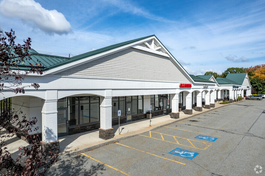 Primary Photo Of 1051 Ten Rod Rd, North Kingstown General Retail For Lease