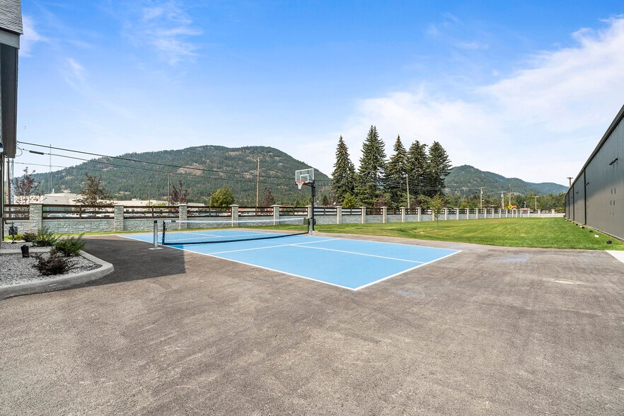 More Photos Of 4002 Boyer rd, Sandpoint Self Storage For Sale