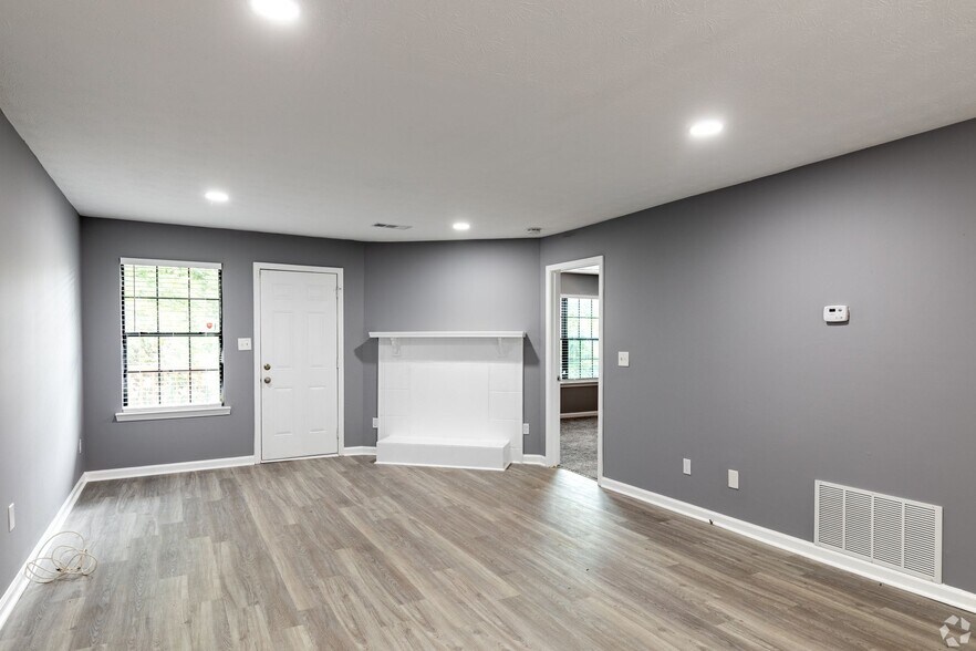 More Photos Of 563 Briar Hill Ct, Riverdale Apartments For Sale