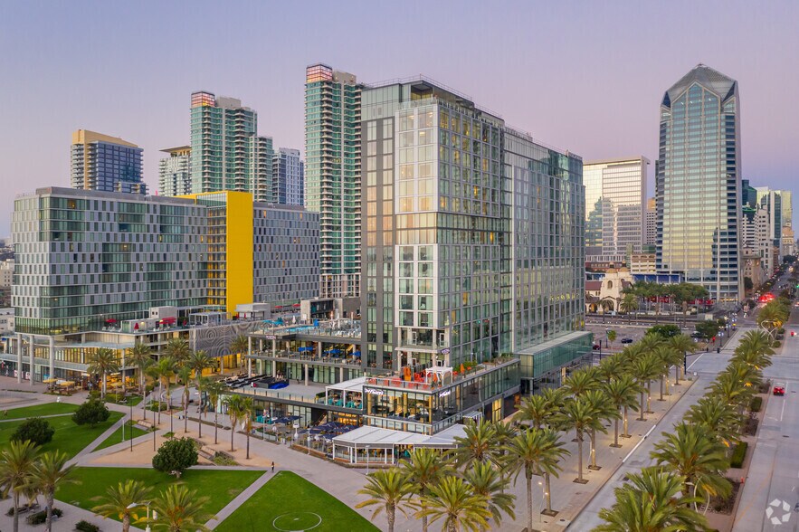 More Photos Of 901 Bayfront Ct, San Diego Hotel For Lease