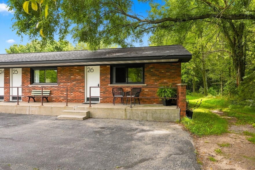 More Photos Of 8127 Chippewa Hwy, Bear Lake Hotel For Sale
