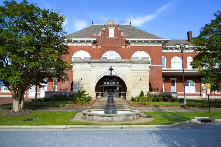 More Photos Of 1200 6th Ave, Columbus Office For Lease