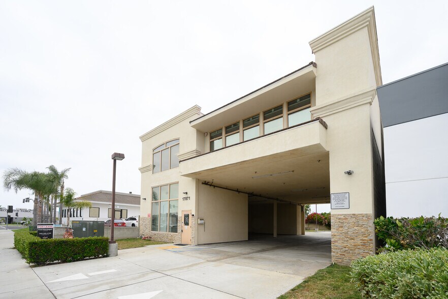 More Photos Of 17971 Euclid St, Fountain Valley Medical For Lease
