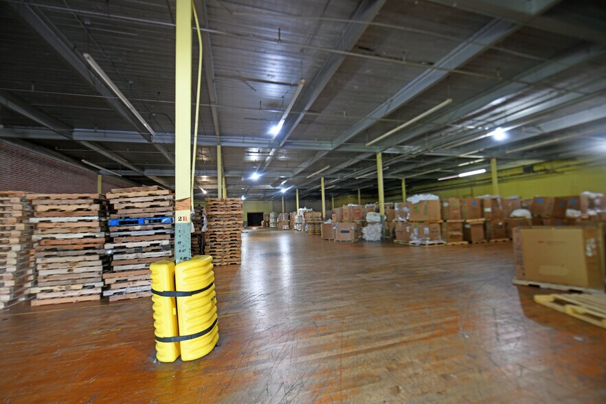 More Photos Of 4730 Ninety Six Hwy, Ninety Six Distribution For Sale