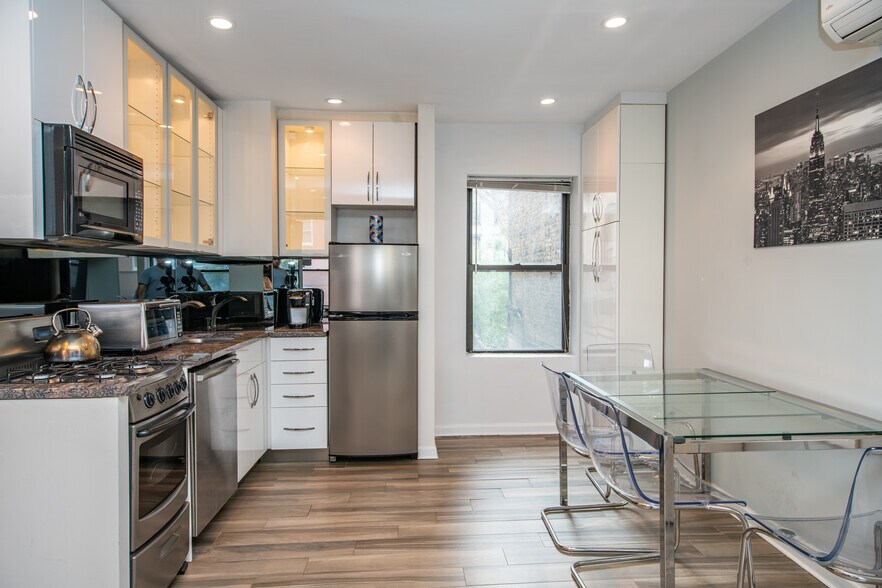 More Photos Of 250 E 32nd St, New York Office Residential For Sale