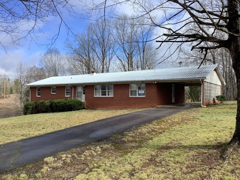 More Photos Of 605 Clarksbury Church Rd, Thomasville Religious Facility For Sale