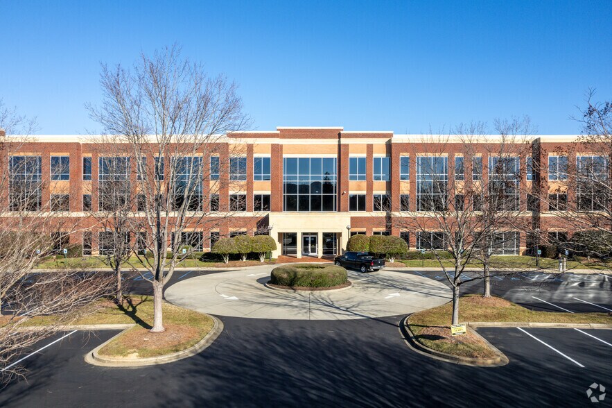 More Photos Of 701 Brookfield Pky, Greenville Office For Lease
