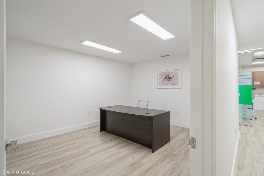 More Photos Of 3333 20th St, Vero Beach Medical For Sale