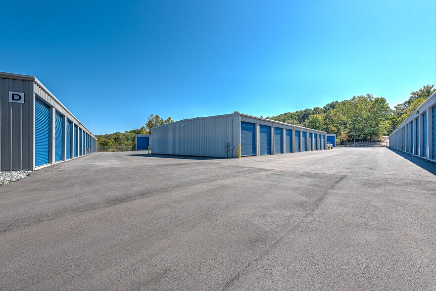 More Photos Of 14004 12 Hwy, Rogers Self Storage For Sale