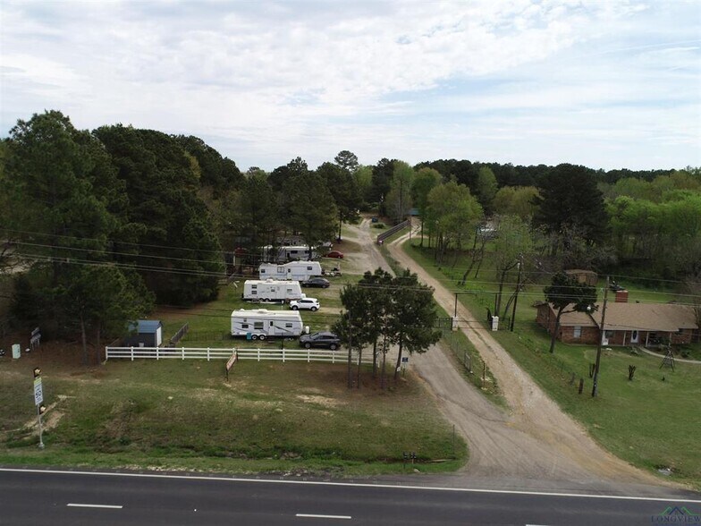 More Photos Of 1609 N Main St, Gladewater Land For Sale