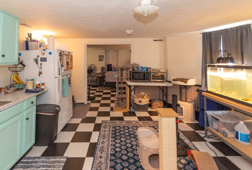 More Photos Of 6408 Brook Ave, Baltimore Apartments For Sale