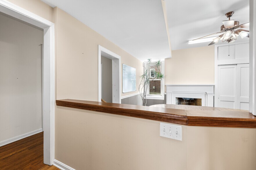 More Photos Of 410 Main St, Reisterstown Medical For Lease