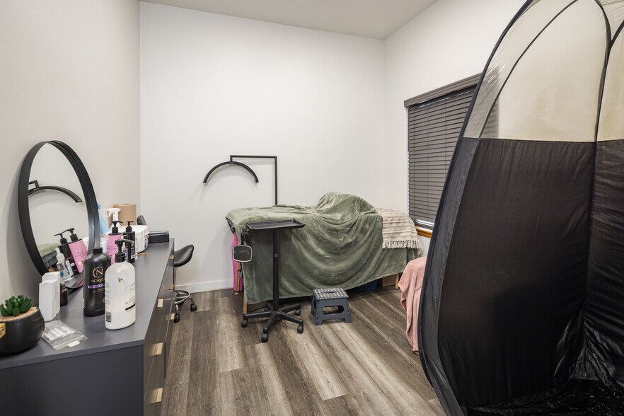 More Photos Of 45 E Center St, Moab Storefront For Sale
