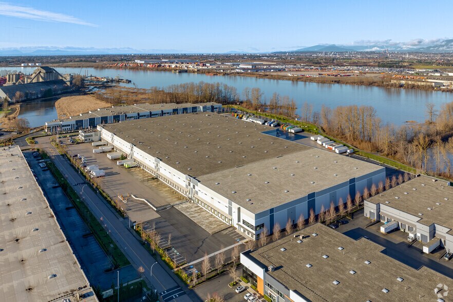 More Photos Of 102-7555 Beedie Way, Delta Warehouse For Lease