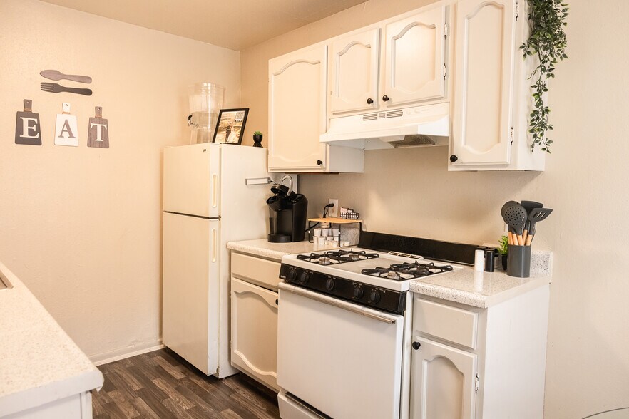 More Photos Of , Bryan Multifamily For Sale