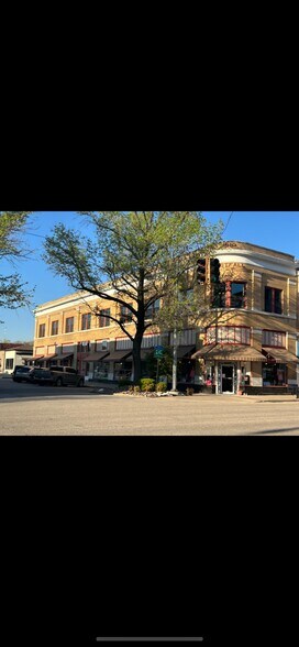 Primary Photo Of 5 N Park St, Sapulpa Storefront For Lease