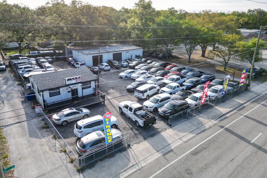 Primary Photo Of 14041 N Florida Ave, Tampa Auto Dealership For Sale