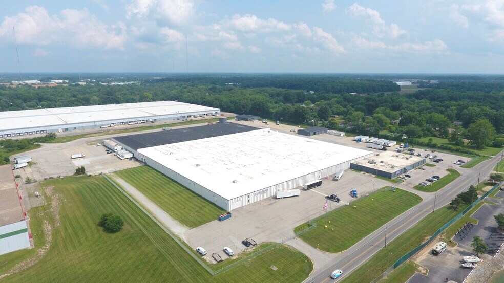 More Photos Of 333 S Franklin Rd, Indianapolis Warehouse For Lease